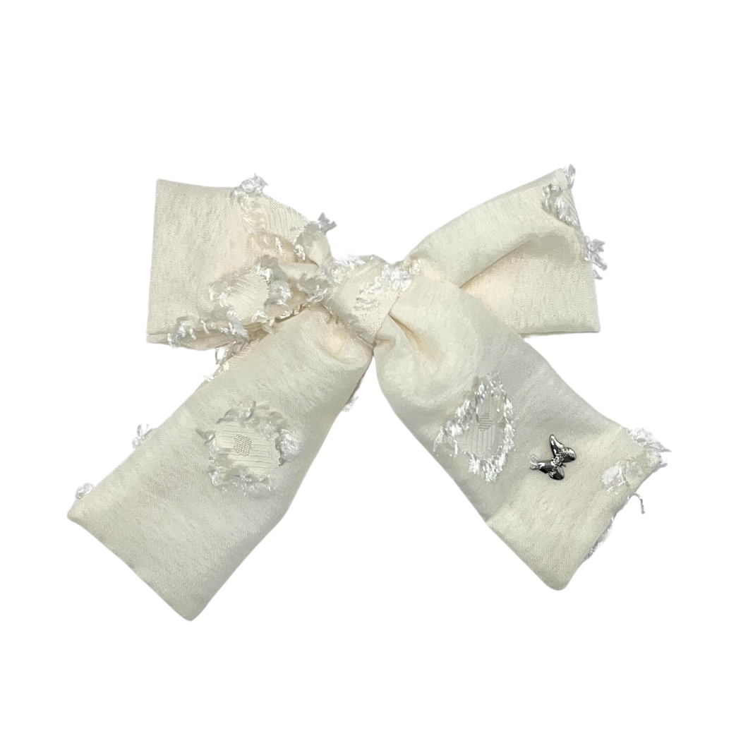 Shaggy Satin Medium Clip - Ivory